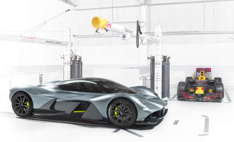 Illustration for article titled El nuevo Aston Martin AM-RB 001 es una bestia de 12 cilindros que parece del futuro